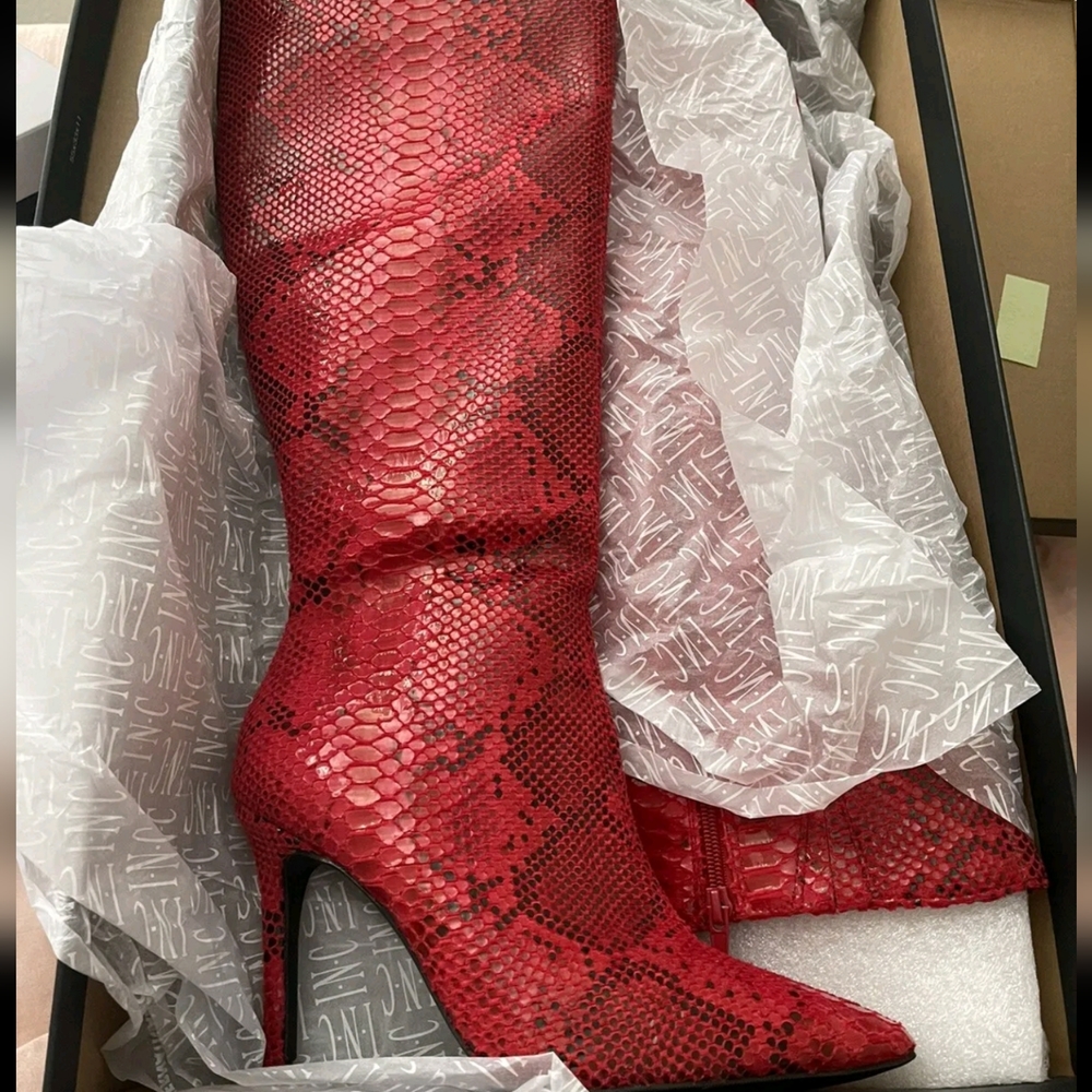 NWT Christmas Red Snakeskin Knee High Leather Boots - Picture 11 of 16